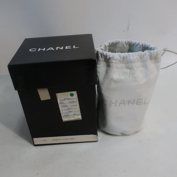 NIB Authentic Chanel White Black Capped Toe Leather Ballet Flat Shoe 37 US/6.5-7 - Picture 4 of 13